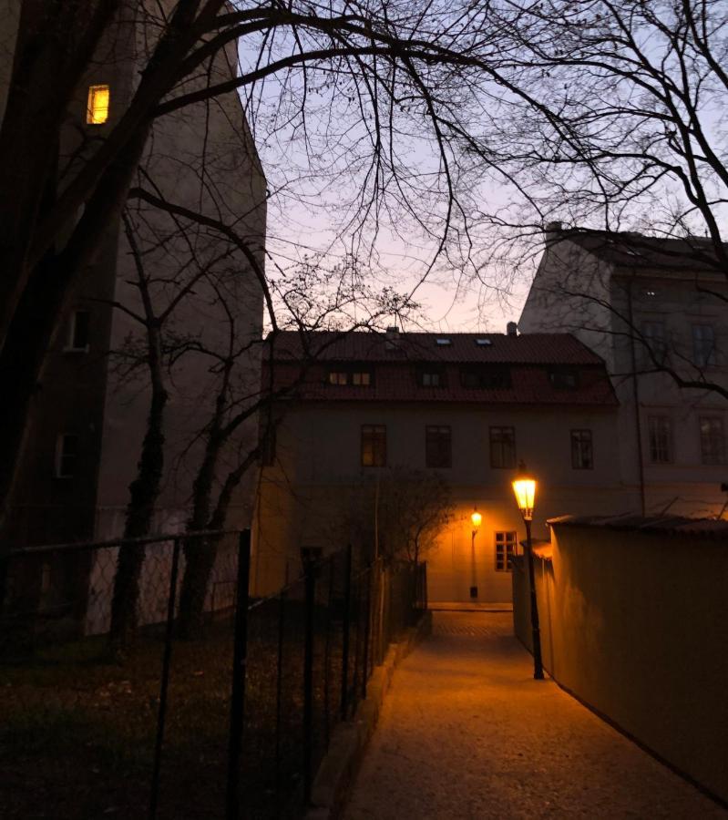 Ferienwohnung Old Town Basement Prag Exterior foto