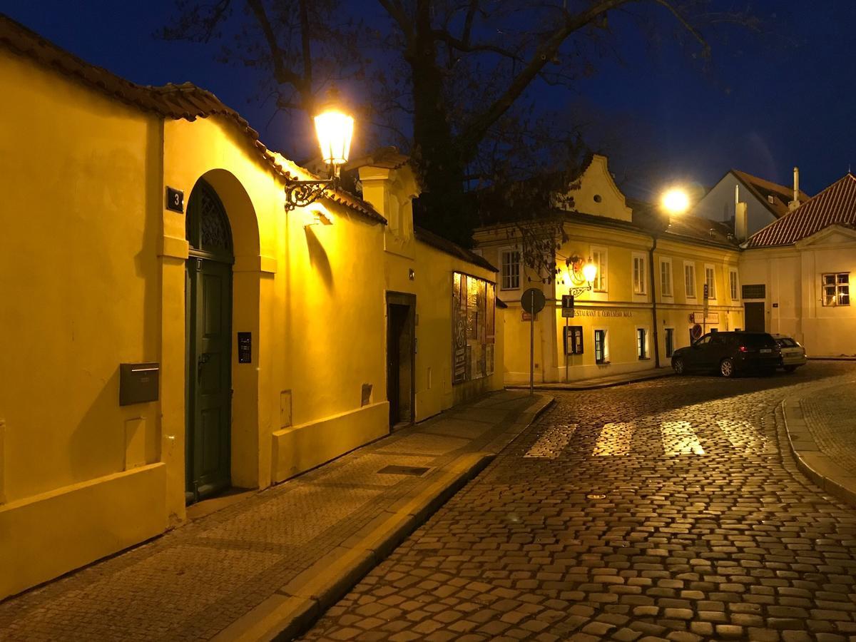 Ferienwohnung Old Town Basement Prag Exterior foto