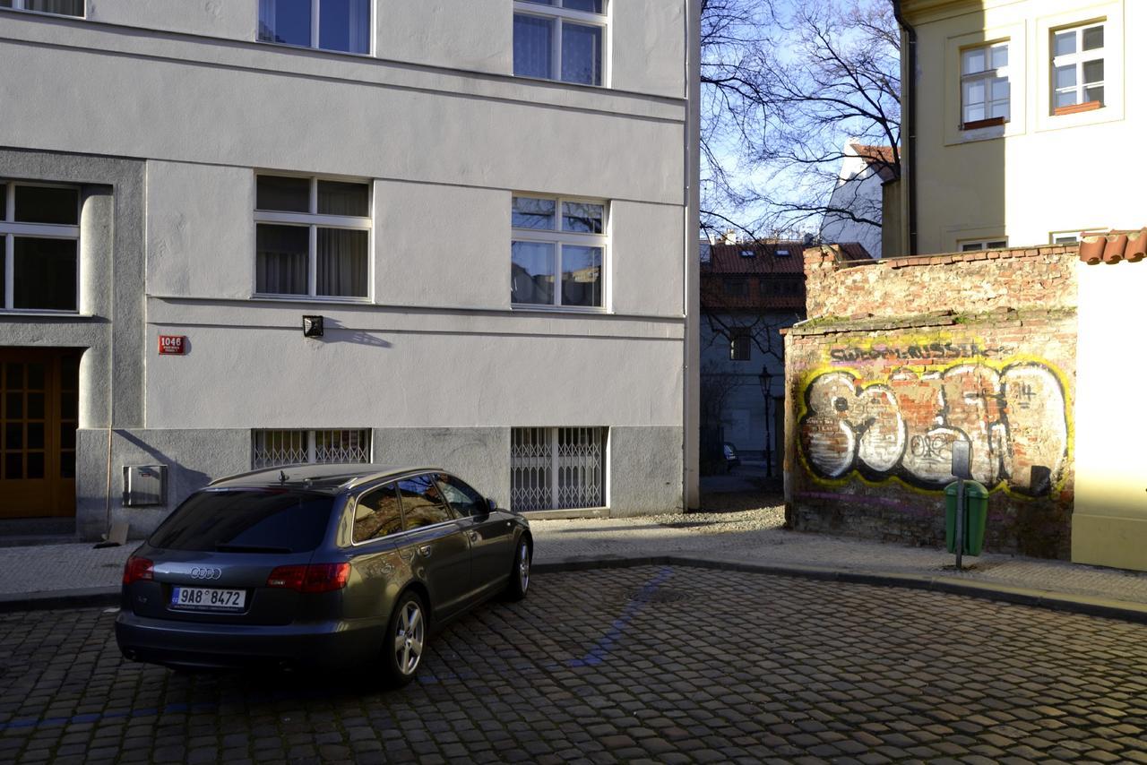 Ferienwohnung Old Town Basement Prag Exterior foto